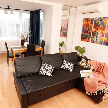 Enchanting Retreat - Historic Old Town - Pet-Friendly Haven - Steps From Unirii Bukarest Eksteriør billede