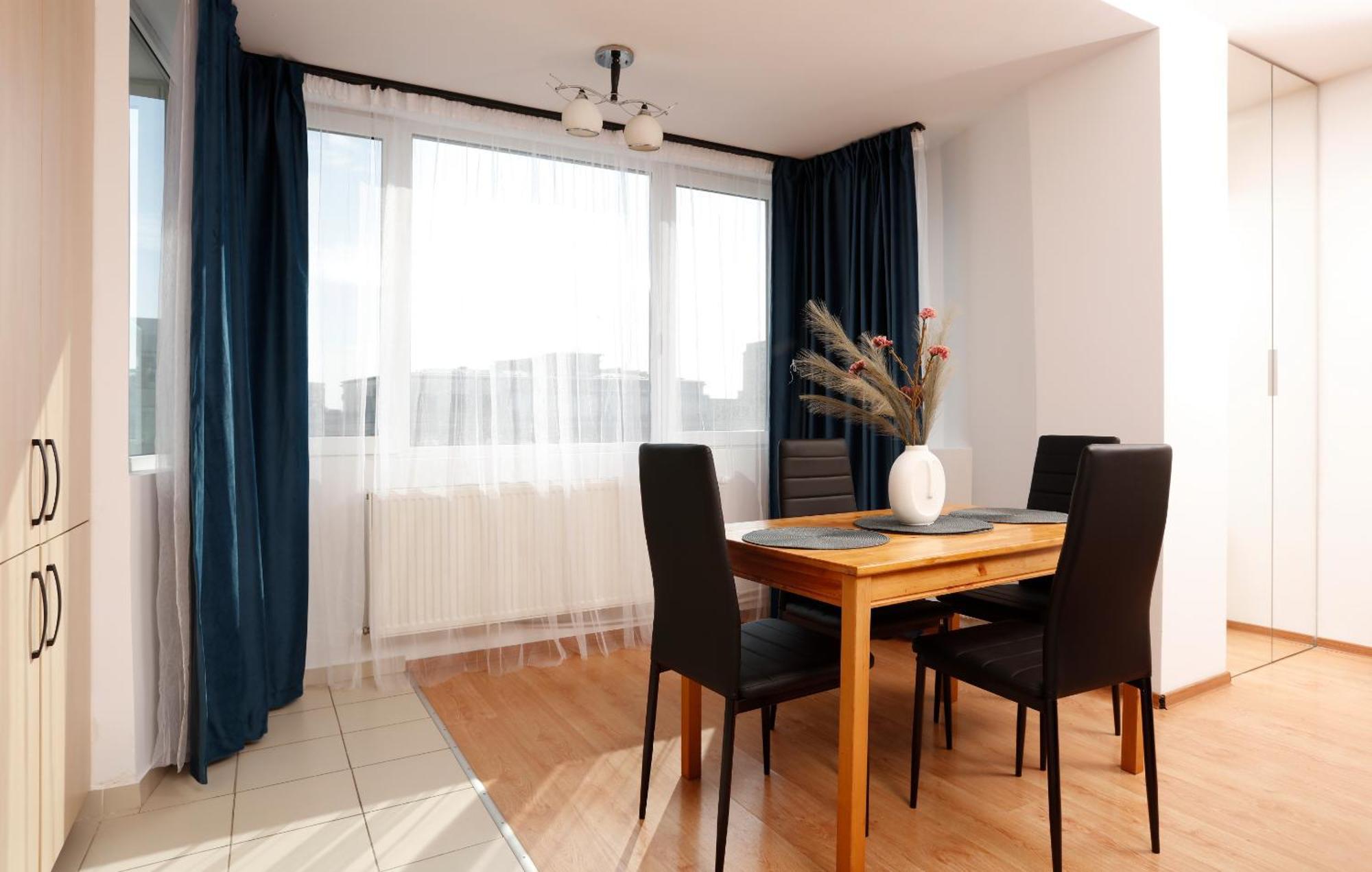 Enchanting Retreat - Historic Old Town - Pet-Friendly Haven - Steps From Unirii Bukarest Eksteriør billede