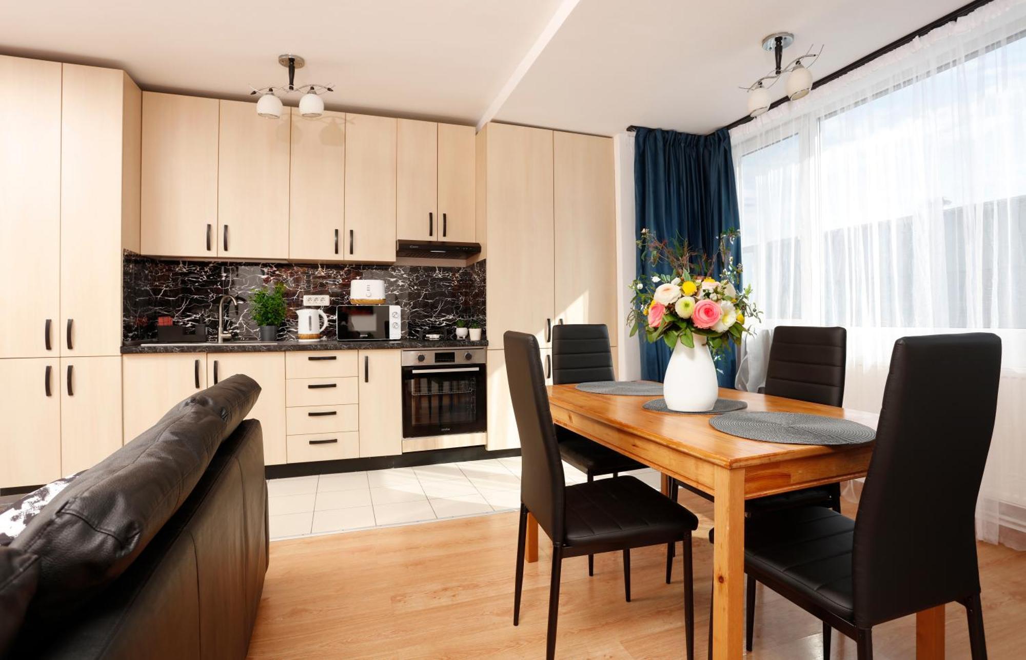 Enchanting Retreat - Historic Old Town - Pet-Friendly Haven - Steps From Unirii Bukarest Eksteriør billede