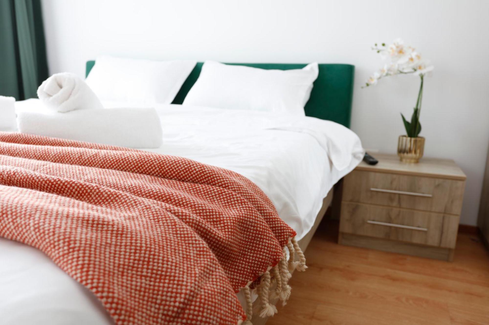 Enchanting Retreat - Historic Old Town - Pet-Friendly Haven - Steps From Unirii Bukarest Eksteriør billede